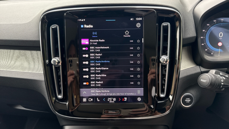 Volvo XC40 2.0 B3P Ultra Dark 5dr Auto Petrol Estate